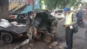 kecelakaan-mobil-pikap-di-kudus.jpg