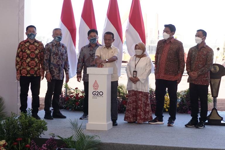 Resmikan Pembangunan Pabrik Keramik di KIT Batang, Menteri Investasi Bahlil: Ini PMDN Pertama
