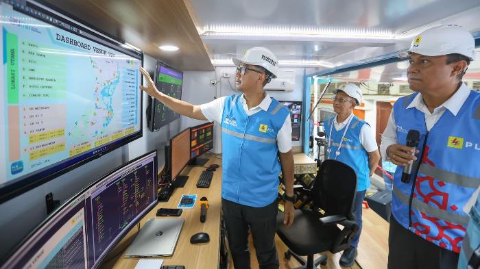 Pastikan Seluruh Sistem Kelistrikan di Bali Andal, Dirut PLN Tinjau Posko Utama Kelistrikan KTT WWF