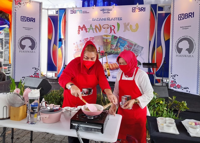 Mbak Ita, Wakil Wali Kota Semarang Beri Tutorial Masak Menu Makanan Cegah Stunting pada Anak