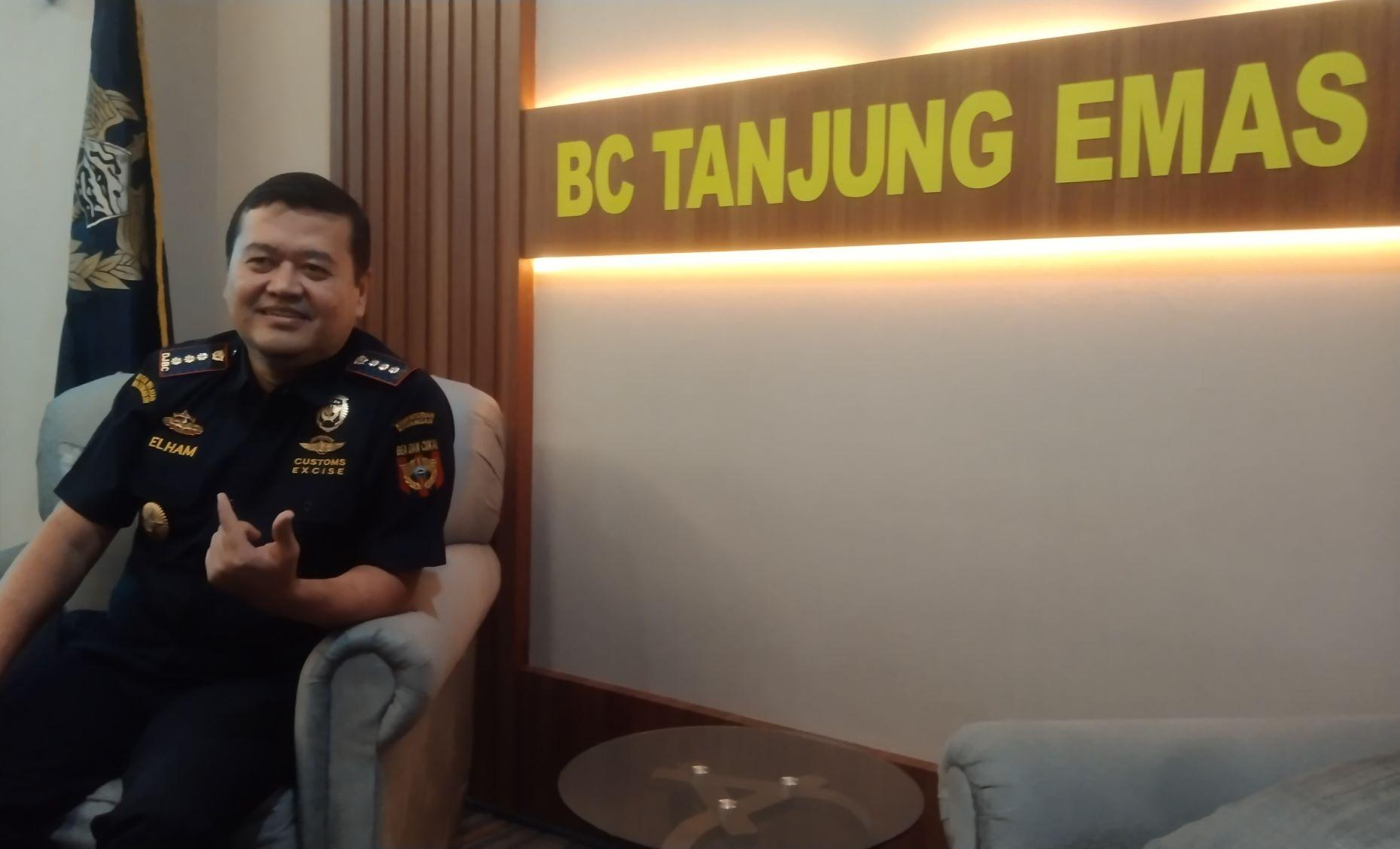 Kepala-Bea-Cukai-Tanjung-Emas-Galih-Elham-Setiawan.jpg