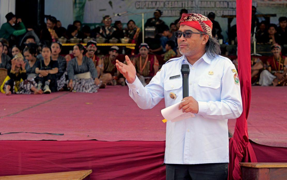 MINTA-WARGA-MELAPOR-Bupati-Temanggung-Agus-Setyawan-Agus-Gondrong.jpg