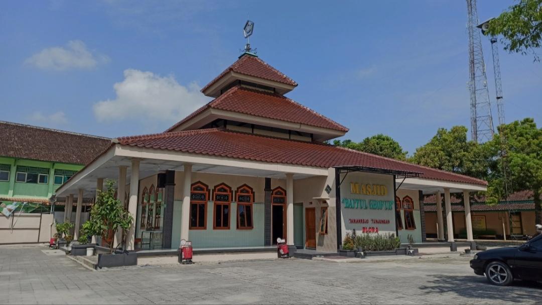 Masjid-Baitul-Ghofur-Kecamatan-Tunjungan-Kabupaten-Blora-imsak-buka-puasa.jpg