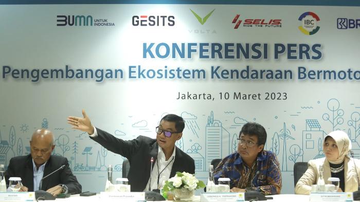 Sinergi PLN - Himbara Bakal Permudah Masyarakat Miliki Motor Listrik