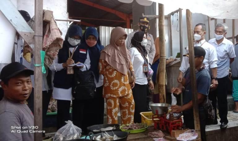 Petugas Gabungan Sidak Pasar Kunduran, DKK temukan Formalin dan Pewarna Rhodamin B