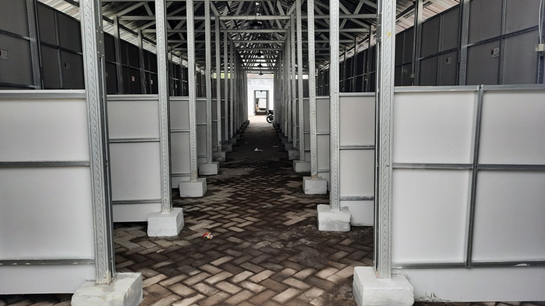 Lapak Sementara untuk Pedagang Korban Kebakaran Johar Relokasi MAJT Masih Kosong