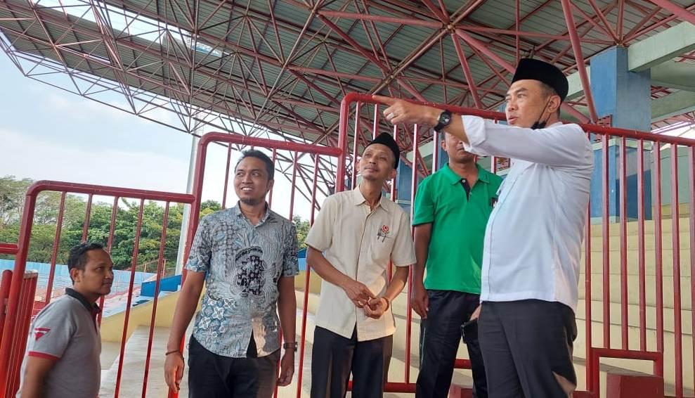 Penjabat-Pj-Bupati-Jepara-Edy-Supriyanta-saat-mengecek-Stadion-Gelora-Bumi-Kartini-sgbk.jpg
