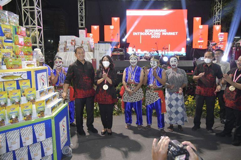 Gelar Semarang Introducing Market, Wali Kota Hendi Sebut UMKM Topang Pemulihan Ekonomi Usai Pandemi