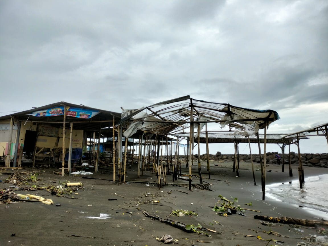 Siap-siap, Banjir Rob Mulai Tanggal 5 - 11 Mei 2023 Bayangi Pesisir Selatan Jawa Tengah
