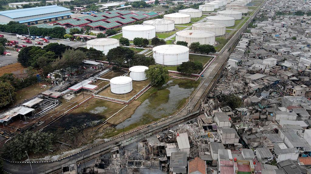 foto-lanskap-lokasi-kebakaran-depo-pertamina-plumpang.jpg