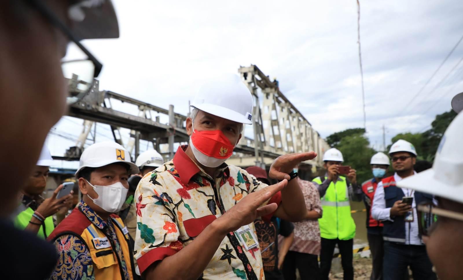 ganjar-cek-jembatan-juwana.jpg