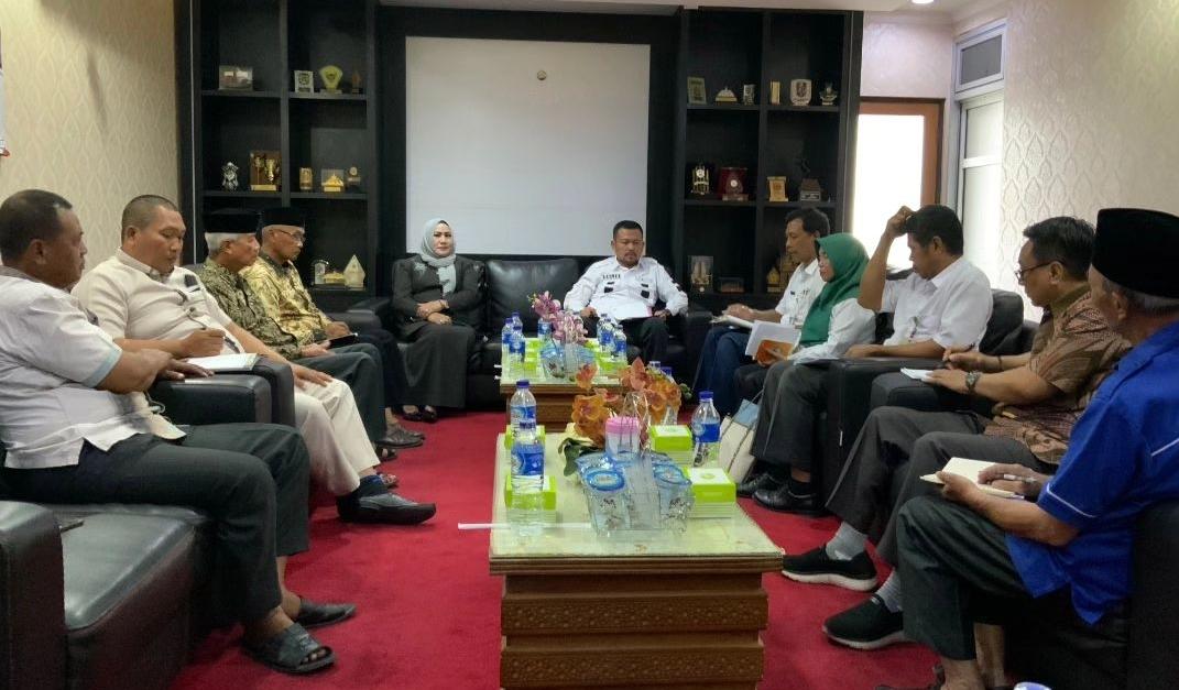 Distribusi Pupuk Subsidi untuk Petani Tebu Kudus Macet, APTRI Mengadu ke DPRD
