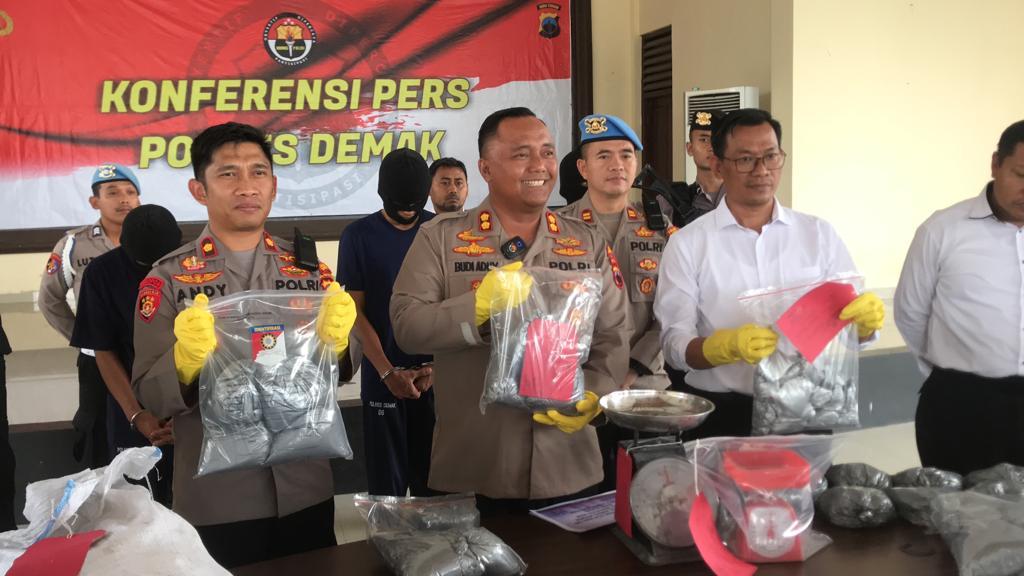 Polres Demak Sita 40 Kg Bubuk Petasan, Tersangka Terancam Penjara 20 Tahun