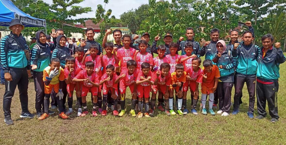 Tim SepakBola SD Kecamatan Balapulang Raih Juara Pertama dalam Popda Kabupaten Tegal 2023
