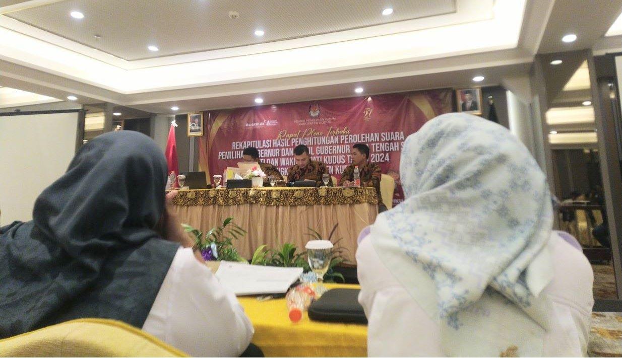 rekapitulasi-pilkada-jateng-kpu-kudus.jpg