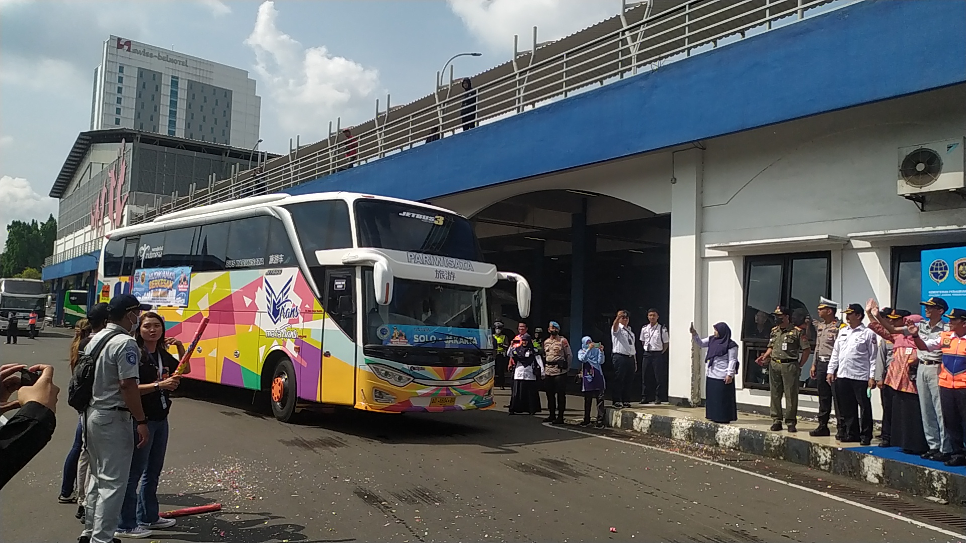 Kronologi Sopir Bus Mudik Gratis Meninggal Dunia di Terminal Tirtonadi Solo, Disaksikan Anak Kandung