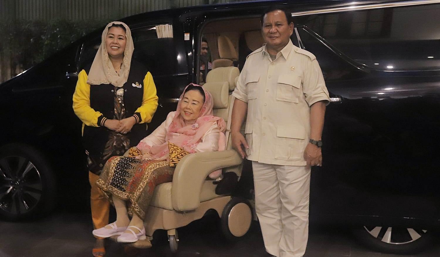 yenny-wahid-kunjungi-prabowo.jpg
