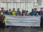 Manajemen Bandara Ahmad Yani Sambut Penumpang Terakhir Tahun 2022 dan Pertama Tahun 2023