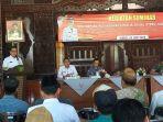 Bupati-Kudus-HM-Hartopo-saat-sambutan-96.jpg