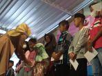 Emak-emak-penyanyi-yang-tergabung-dalam-komunitas-Mommy-Singer-Temanggung.jpg