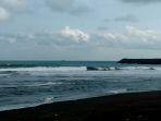 Gelombang-di-kawasan-Pantai-Bunton-Kecamatan-Adipala-ombak.jpg