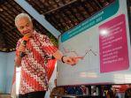 Gubernur-Jateng-Ganjar-Pranowo-saat-memberikan-arahan-percepatan-penanganan-kemiskinan-ekstrem.jpg