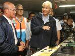 Gubernur-Jawa-Tengah-Ganjar-Pranowo-menko-pmk-Muhadjir-Effendy-km-kelimutu.jpg