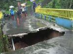 Jembatan-Ambrol-di-Nglurah.jpg