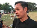 Pelatih-kepala-Persijap-Jepara-Kahudi-Wahyu-Widodo-saat-ditemui-di-lapangan-Troso-Jepara.jpg