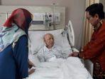 Prof-Yahya-Muhaimin-semasa-hidup-saat-dirawat-di-rumah-sakit.jpg
