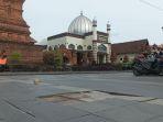Ubin-Granit-di-Kawasan-Masjid-Menara-Rusak.jpg