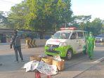 Breaking News, Pengendara Motor Tewas Terlindas Truk Galon Air di Depan Makodam IV/Diponegoro