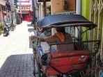 di-antara-pengayuh-becak-yang.jpg