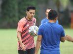 PSIS Vs Persija Digelar Sore Ini, Gilbert Plot Delfin Jadi Bek Tengah, Lini Depan Andalkan Rizki Dwi