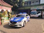 jenazah-hermanto-dardak-dibawa-ke-rumah-duka.jpg