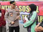 kapolres-kudus-bagikan-sembako-bansos-polda-jateng.jpg