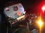 BREAKING NEWS: Truk Tangki Pertamina Kecelakaan Tabrak Rumah di Tanah Putih Semarang, 1 Orang Tewas