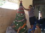 pohon-natal-dari-sayuran-cilacap.jpg