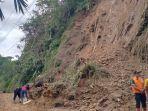tebing-longsor-tutup-akses-jalan-cilacap-e57.jpg