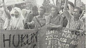 Mahasiswa-Gelar-Pawai-Referendum-1999.jpg