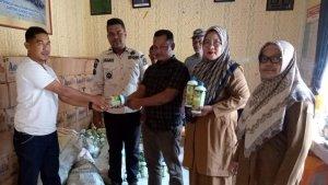 Penyaluran-Bantuan-Pupuk-Hayati-Cair-dan-Organik-Cair.jpg
