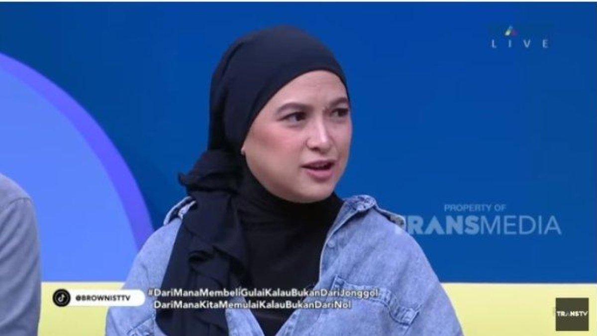 Andhara Early Kini Banting Setir Jadi Sopir dan Jualan di Kantin