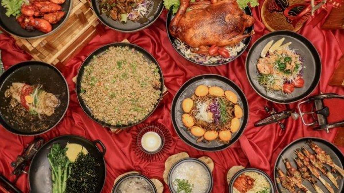 KULINER SOLO - Aneka kuliner spesial Imlek 2023 di Canting Londo.