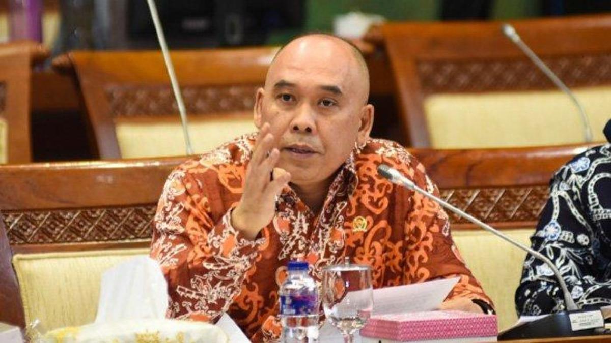 KASUS KORUPSI - Anggota Komisi XI DPR RI Heri Gunawan - Komisi Pemberantasan Korupsi (KPK) memeriksa dua Anggota DPR RI sebagai saksi terkait dugaan korupsi dana corporate social responsibility (CSR) Bank Indonesia (BI), Jumat (27/12/2024).