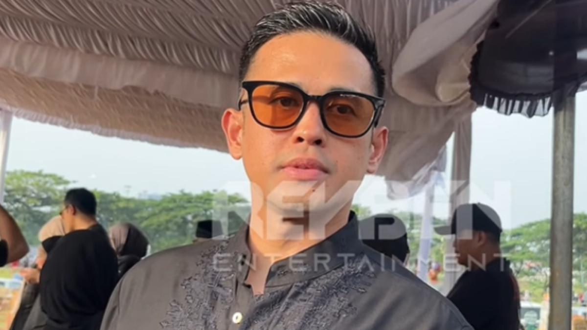 KABAR DUKA - Ibunda Olla Ramlan, Tis'ah Djahri meninggal pada Minggu (12/20/2025). Aufar Hutapea sebut Tis'ah Djahri sebagai sosok yang baik dan perhatian.