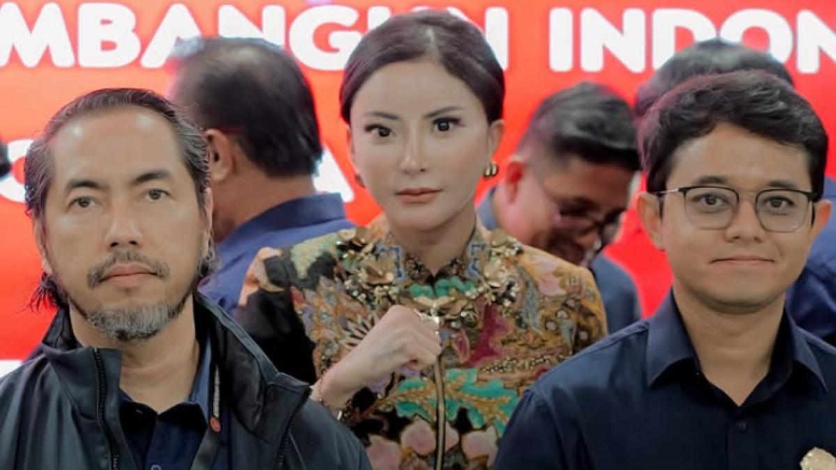 PELANTIKAN AYU AULIA - Ayu Aulia dilantik menjadi tim kreatif Kementerian Pertahanan RI. Ia merasa hal tersebut sebagai pencapaian yang luar biasa.