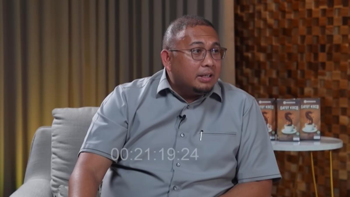 REAKSI ANDRE ROSIADE - Azizah Salsha kena cancel culture setelah cerai dari Pratama Arhan. Andre Rosiade selaku ayah penasaran apa dosa Azizah Salsha kepada orang.