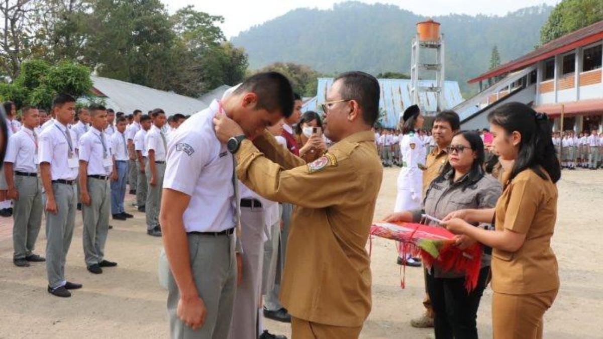 Jawaban Soal Bahasa Indonesia Kelas 8 Halaman 149: Susunlah Kalimat Kalimat di Bawah Ini