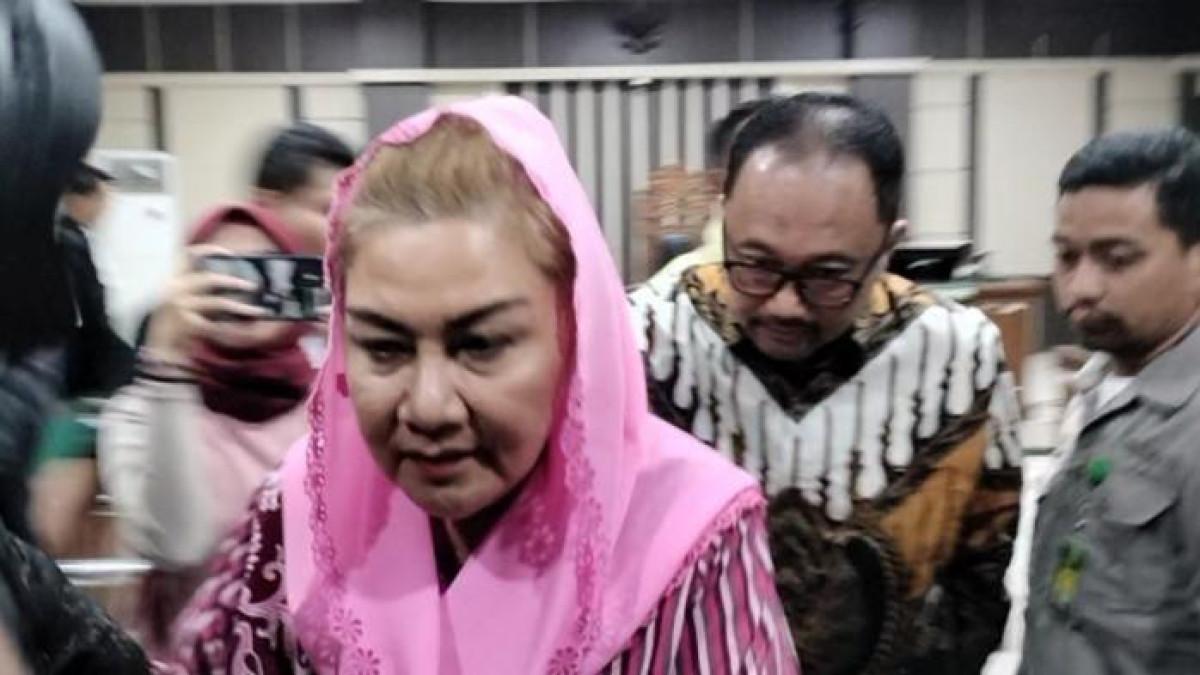 SELESAI SIDANG - Dokumentasi Mantan Wali Kota Semarang, Hevearita Gunaryanti Rahayu (Mbak Ita) dan Suaminya, Alwin Basri susai sidang vonis kasus korupsi belum lama ini.