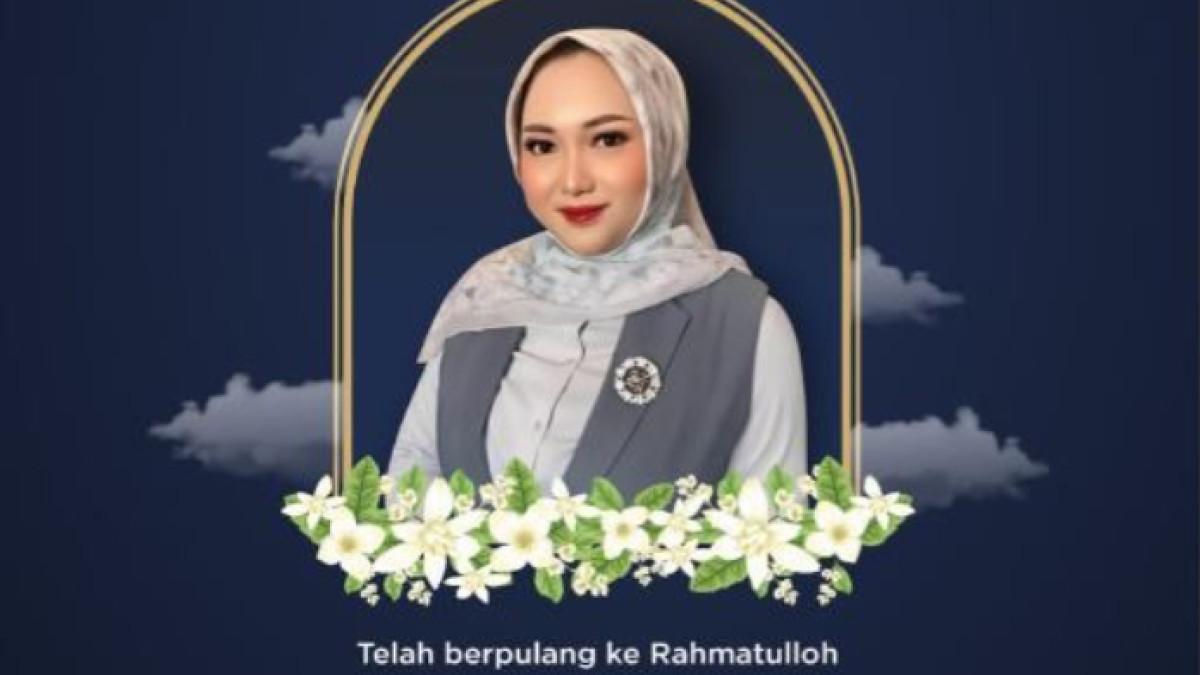 DOSEN DITEMUKAN MENINGGAL -  Dwinanda Linchia Levi merupakan dosen Universitas 17 Agustus 1945 Semarang. Ia ditemukan meninggal di kamar hotel pada Senin (17/11/2025).